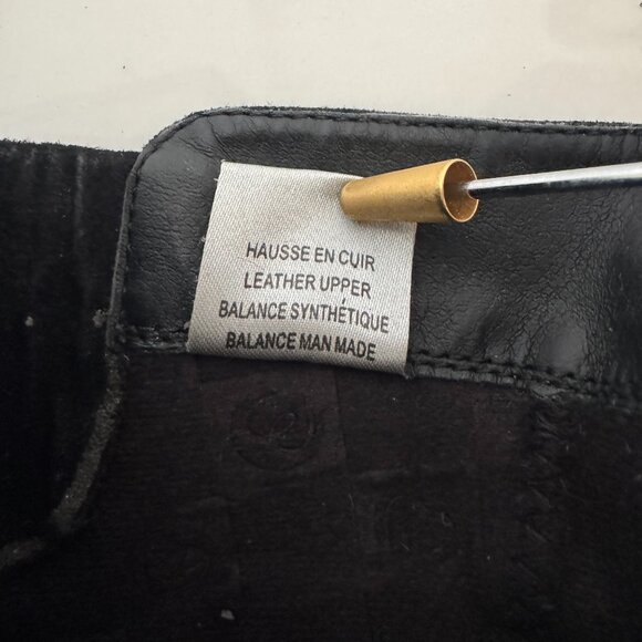 Blondo Loann Ankle Booties, AquaProtect Black Suede, Size 7.5 - Picture 13 of 15